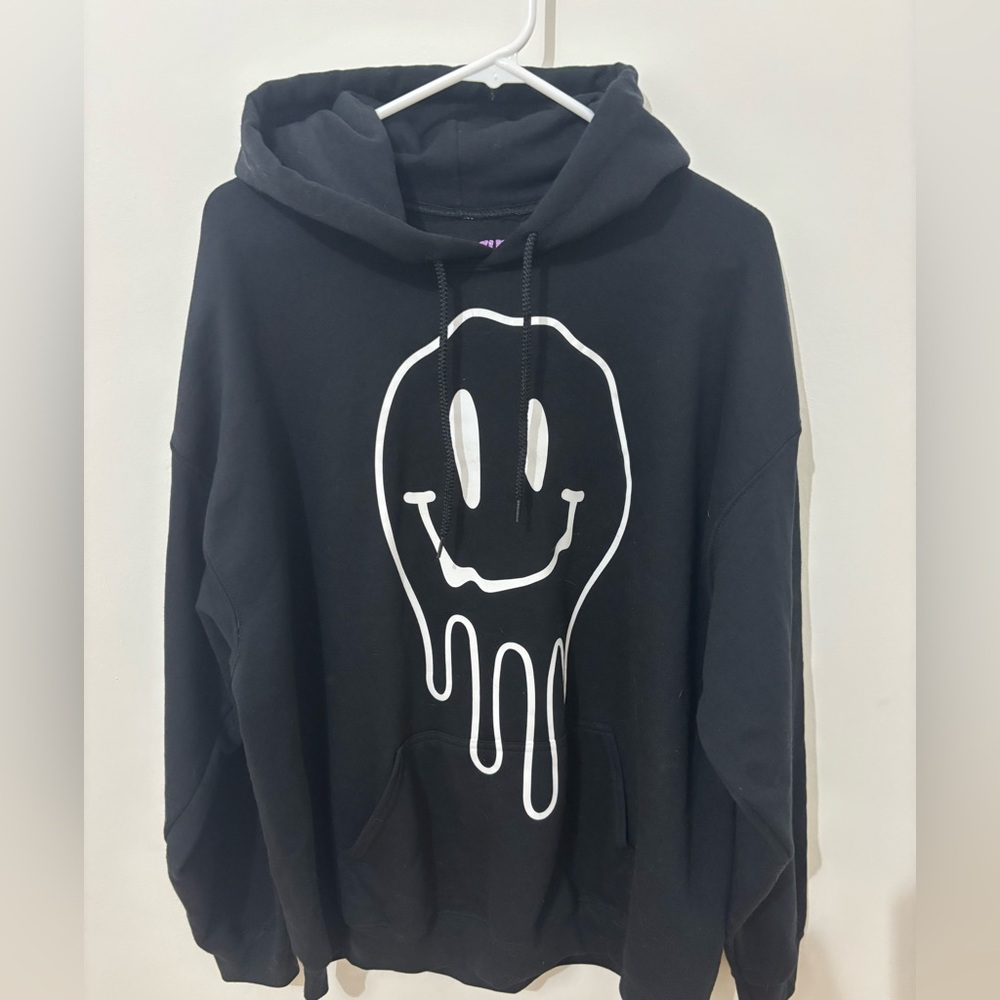 Trippy sweatshirt